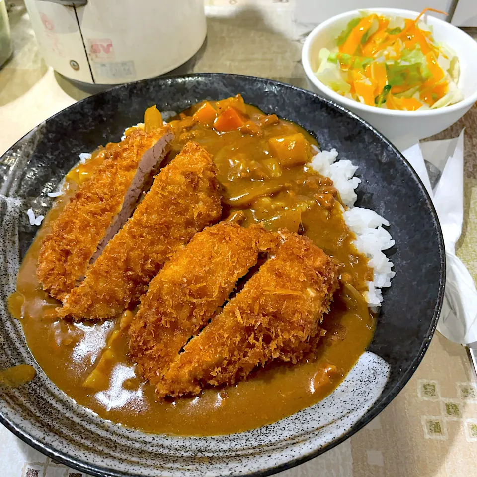 ヒレカツ2枚カレー|T. Wonderさん