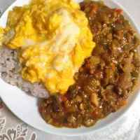 昨日の夜ご飯オムカレー
