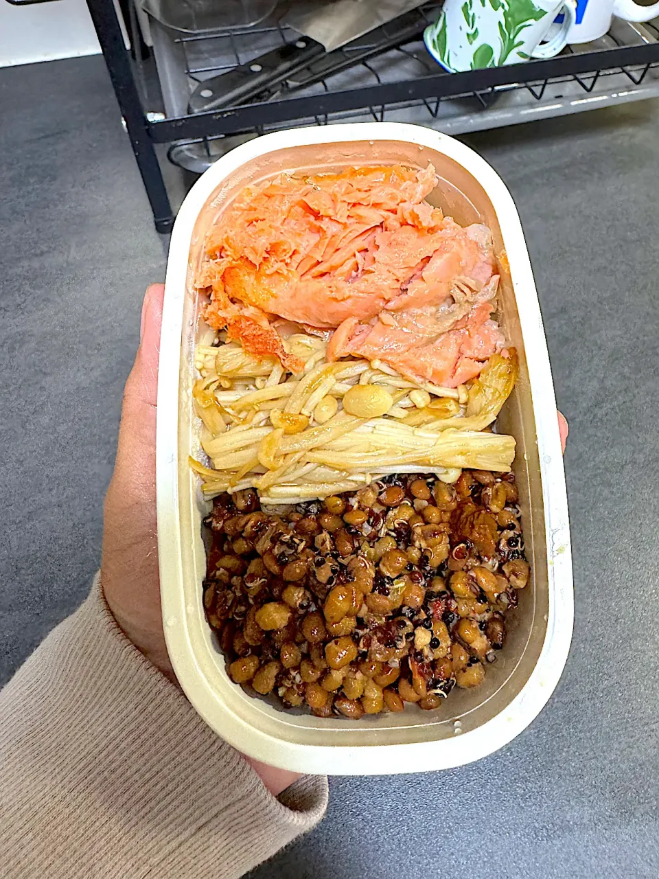 Salmon bento|yeni kartikasariさん