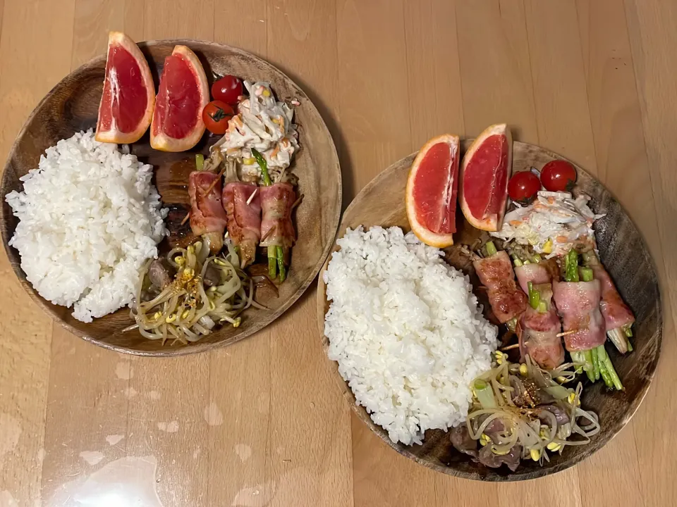 砂肝とネギと豆もやしの中華炒め　アスパラエノキのチーズベーコン焼き　レンコンサラダ　ルビー|そのみさん