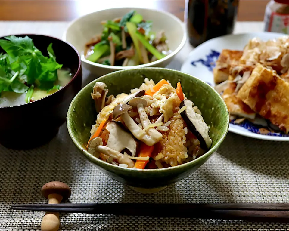 きのこの炊き込みごはん定食|かおるさん