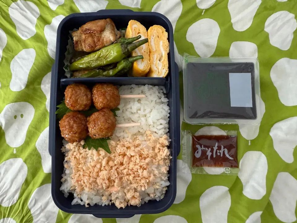 つくね&鮭フレーク弁当|ヒグッチさん