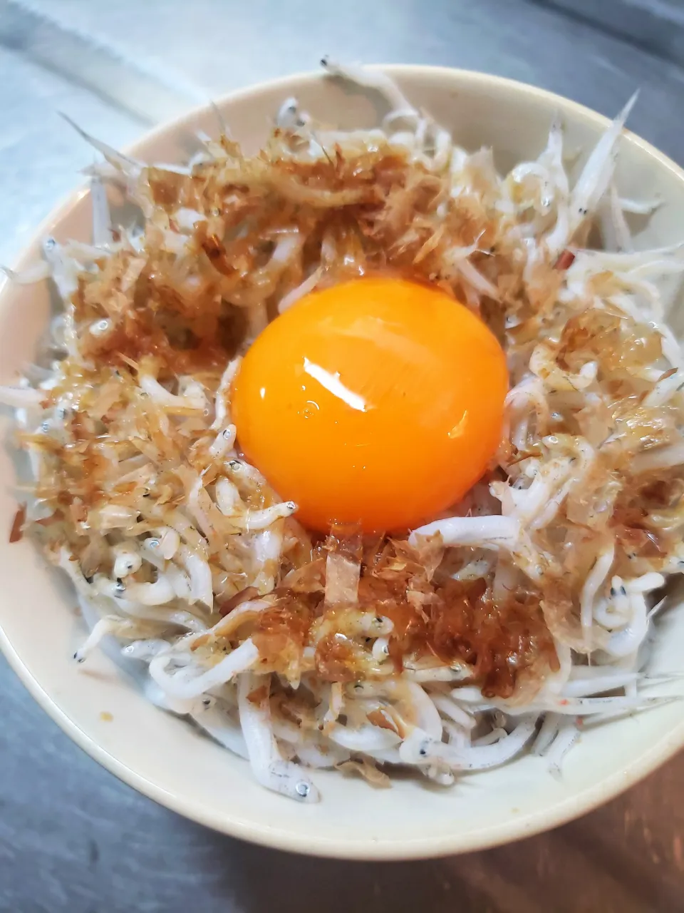 しらす丼🍚|hidetoさん