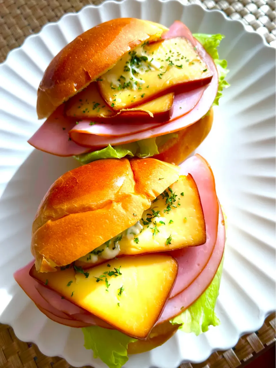 ロールパンde HLTサンドウィッチの朝ごはん|KANAさん