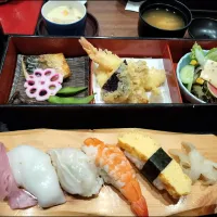 昔の仕事仲間とランチ|みよぱさん