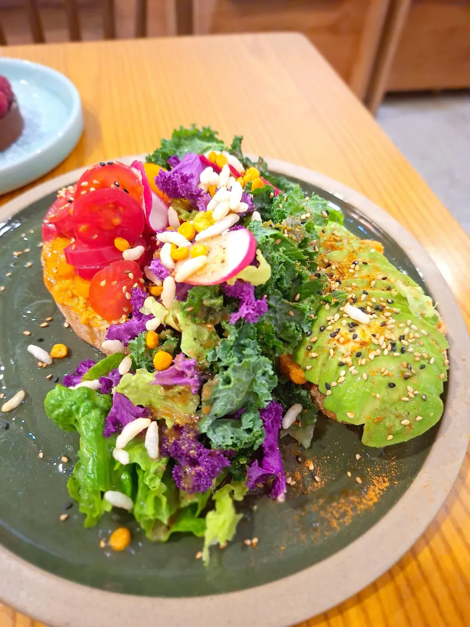 still my favorite 😽🥑🥬🥦🍅|Fan Fannyさん