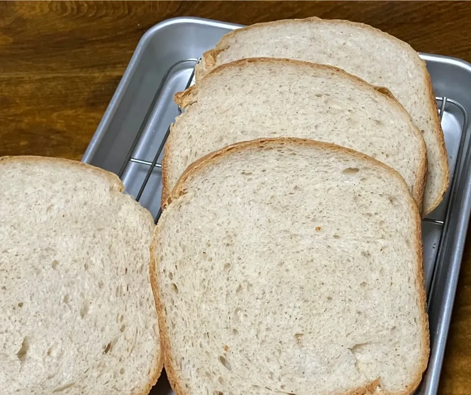 香ばし全粒粉パン|ななごさん