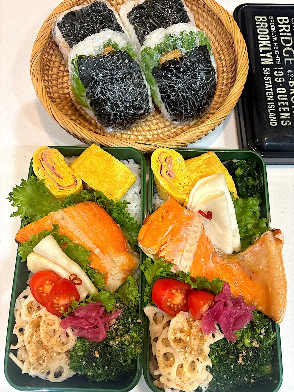 2025,11.01 しゃけお弁当🍱ヘルニア悪化で歩行不自由になってた、、ブロック注射効いてるよー٩(ˊᗜˋ*)وお弁当作れた♡わぁい|kayoo_ch517♡3太郎1姫２モル♡81line Maさん