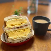 11/1の朝食　たまごサンド