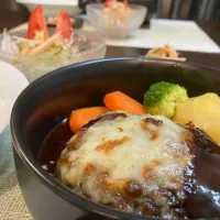 11/1 火傷注意報チーズ乗せハンバーグ💗|あーるさん