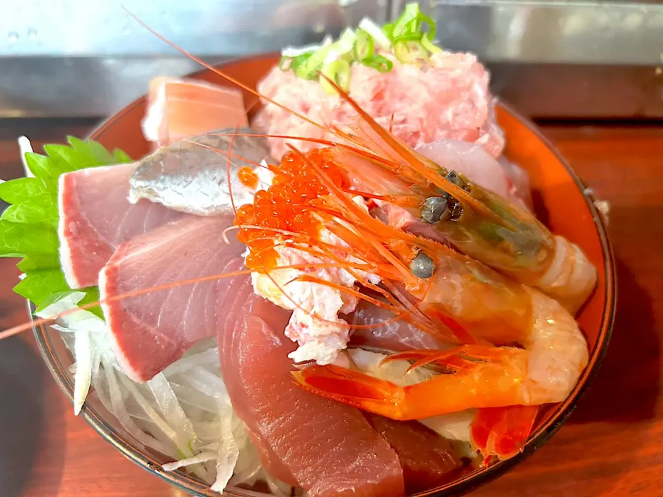 喜多亭　海鮮丼|ヒロミ🏝🏝🏝🌺🏄🌊🐬🏄‍♀️🏄‍♂️🍹🐠👙🌺さん