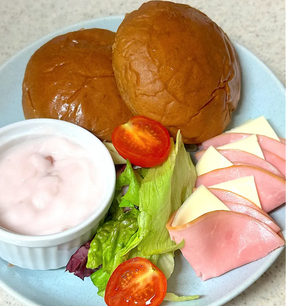 黒糖ロールパンモーニング|besさん