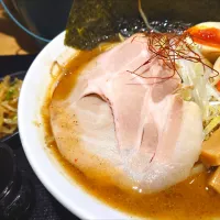 【TRYラーメン大賞 2019~2020
新人賞みそ部門優秀賞】
らーめん専門 Chu-Ru-Ri ちゅるり
濃厚味噌 (1,100円) 
＋味玉 (SNSフォローで無料) 
＋もやしナムル (卓上、無料) 
＋ミニアイスコーヒー (無料) 
@十条分
(赤羽から徒歩28分)
25292
〈醤140塩46噌󠄀21タ10昆9出15
F16冷27混3つ3焼1ポ1〉
