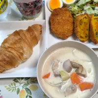 【25/10/31】かぼちゃコロッケとホワイトシチュー他|モモたんママさん