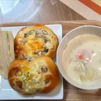 25/11/1【昼食 】横浜パンの家の惣菜🍞|モモたんママさん