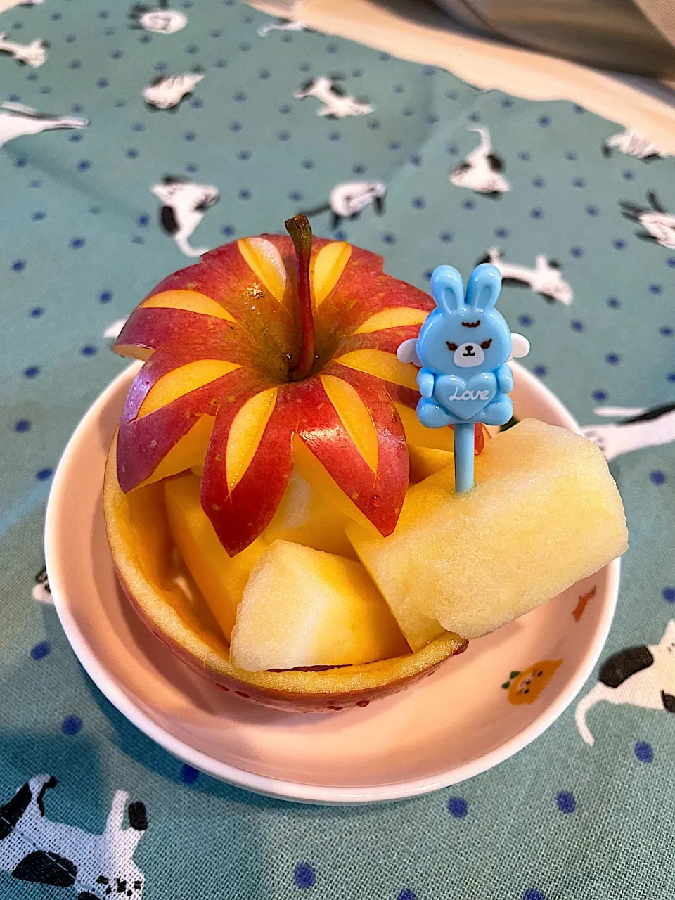 りんごの飾り切り　練習中|キヨさん