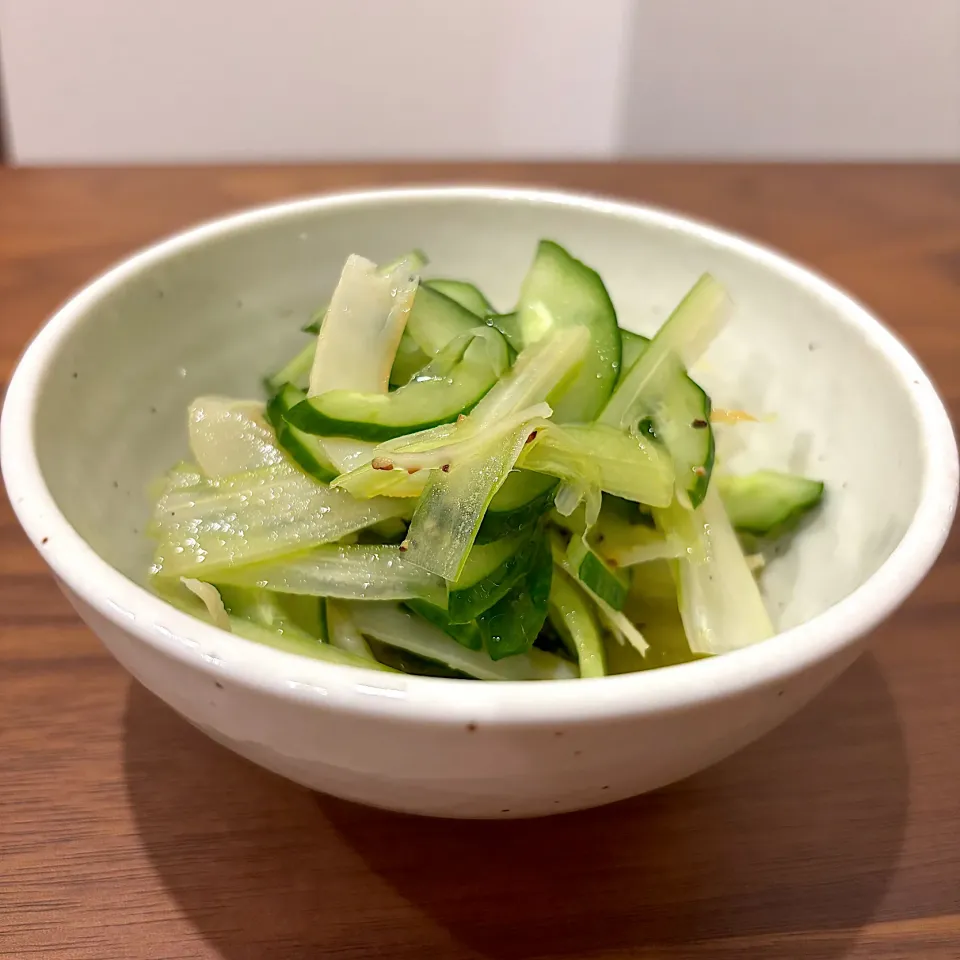 🥒セロリと胡瓜のいかくんマリネ🌿|りさこさん