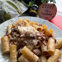 オハナシマンさんの料理 キノコとチーズのパスタ🍝足つきなめことトリュフペースト使用❣️|🌺🌺Foodie🌺🌺さん