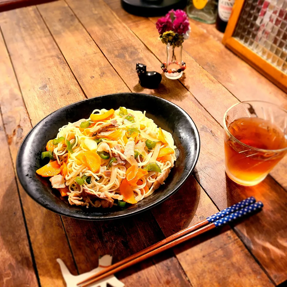 揖保乃糸で作った炒め素麺|KEITAさん