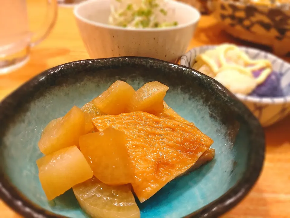 大根とさつま揚げの煮物|ともさん