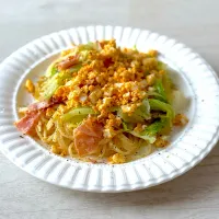レタスとベーコン＆ミモザもどきパスタ|tap.rinさん