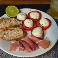 カイピリーニャとカプレーゼ