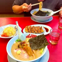 今月のラーメン山岡家　濃厚白みそとんこつラーメン頂きました|renharuruさん