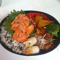 日曜日弁当（黒酢豚、鮭カマフレーク）|ももかさん