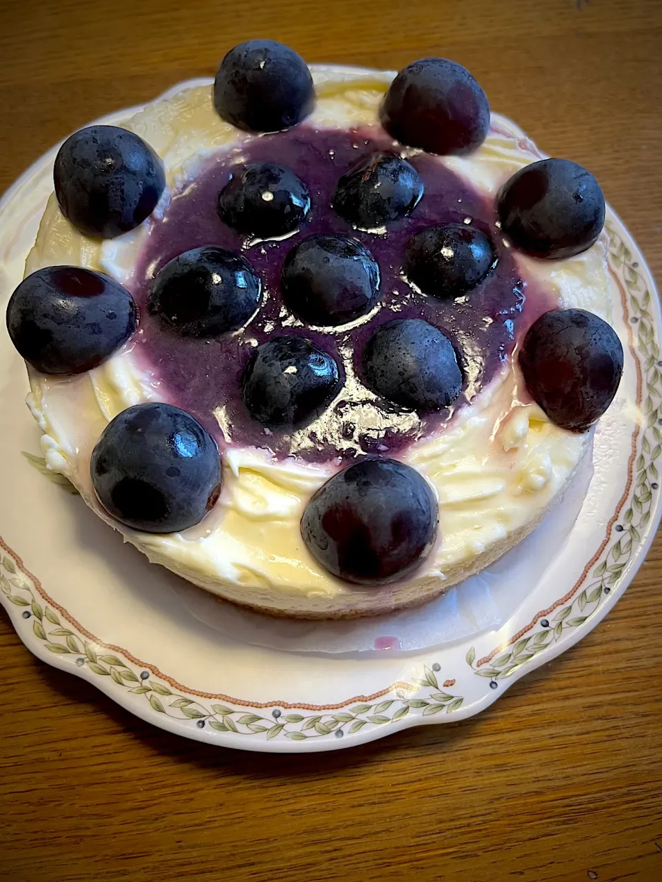 ぶどう🍇のレアチーズケーキ|夏果さん