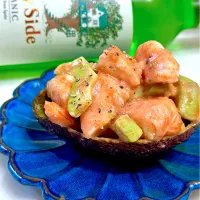 海老アボカドのチリマヨ和え|ひろりんさん