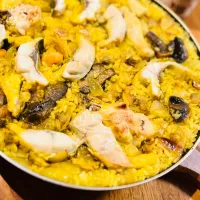 鯖とチキンのパエリア🥘|アッコ✨さん