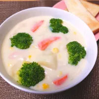 クリームシチューとロイヤルブレッド|万葉さん