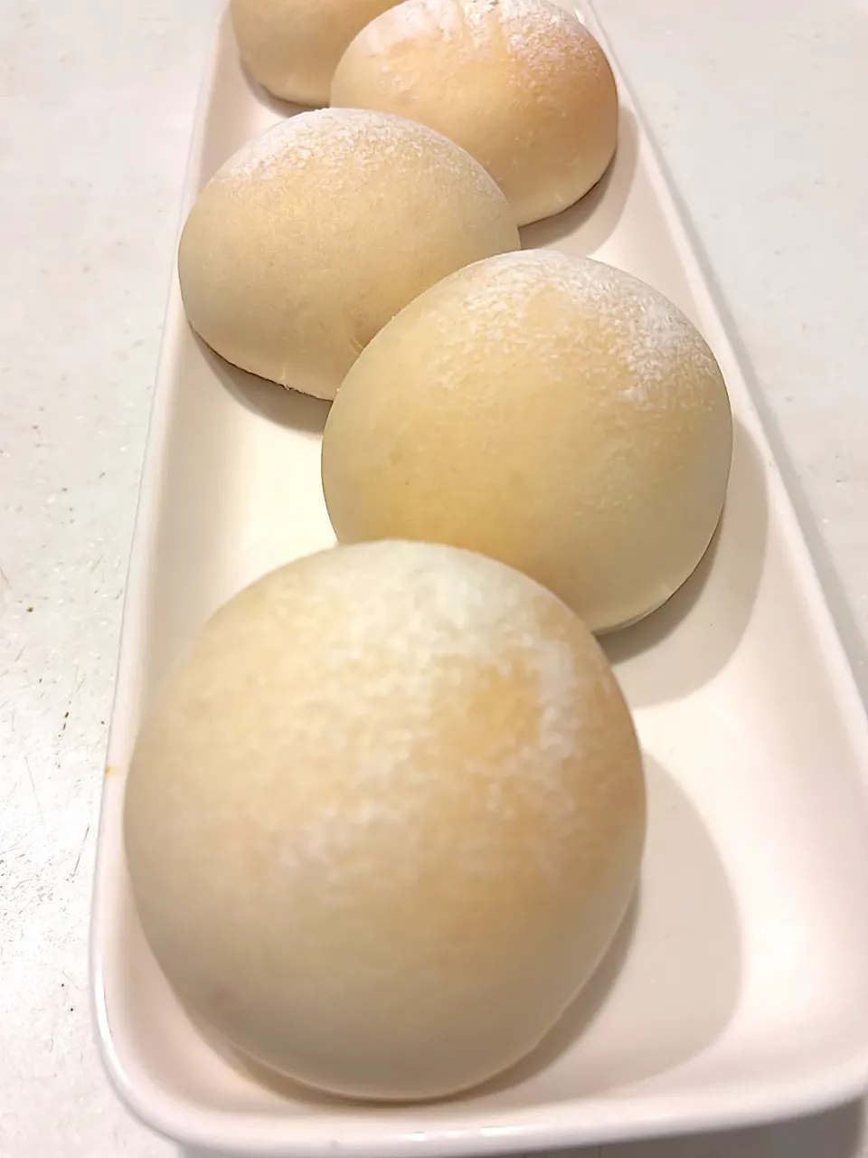 白パン焼きたて|みうのすけさん