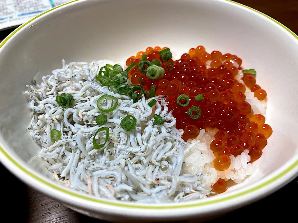 いくらしらす丼|はっちぃさん