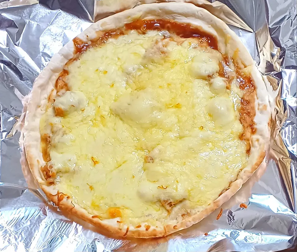 照りマヨチキンピザにチーズましましで|ナナさん