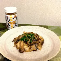 相馬奥さまのつぶみそでキノコの炒め物〜👩|quita (喜田)さん