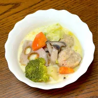肉団子と野菜のミルクスープ|o-kazuさん