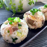 鯖と小葱のまんまるおにぎり|KAORIさん