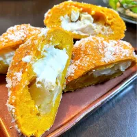 かぼちゃ生地の揚げパン|DKさん