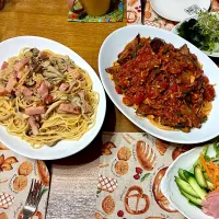 ベーコンときのこのペペロンチーノ、茄子とピーマンのミートソース|おさむさん