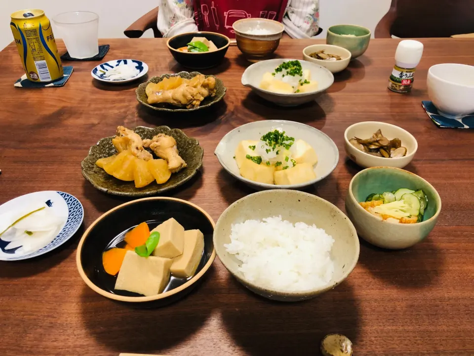 手羽元と大根のオイスター煮、揚げ出し豆腐、牛蒡と蒟蒻のピリ辛煮、高野豆腐と人参のふくめ煮|タロッカ主夫見習いさん