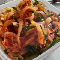 ブリの刺身をヤンニョムで|くまちゃんさん