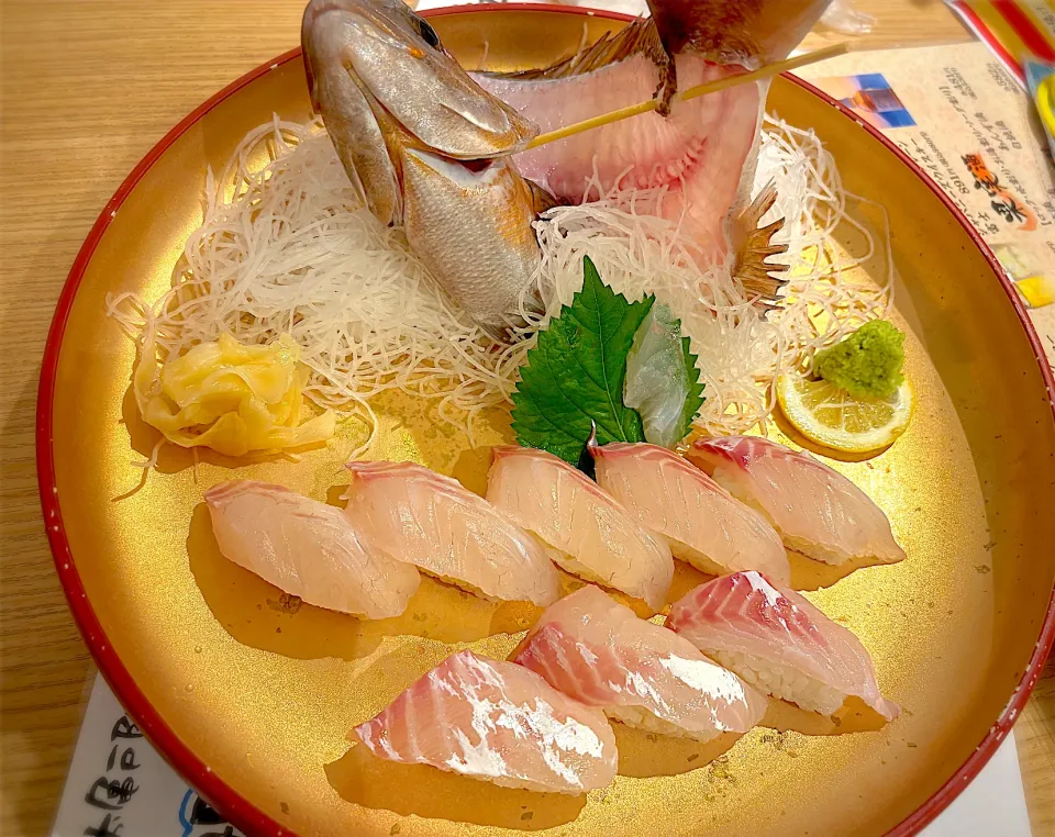 ざうお　鯛のお寿司|ももみさん