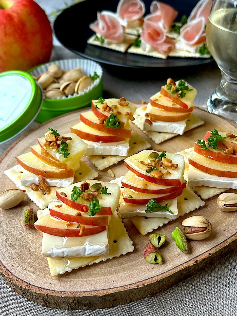 ル・ルスティック ブリー de りんごのカナッペ|まなまな♡さん