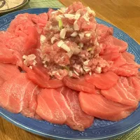 友人が釣ったキハダマグロで晩酌〜🙌|BUBUさん