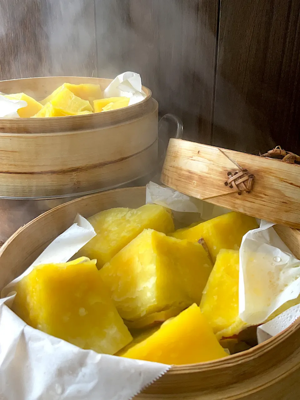 孫ちゃんが収穫してきたさつまいもで蒸かし芋♨️|9421beruさん