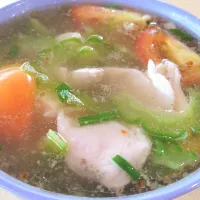 Monday's lunch ~ 苦瓜鱼片汤🐟🥒🍚🥢🥄|🍒lynnlicious🍒さん