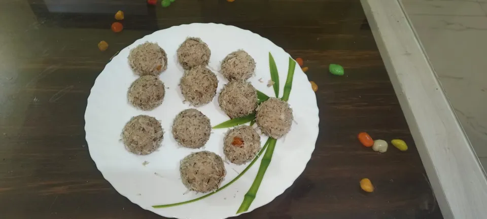 coconut 🥥 laddu|Aakansha Agrawalさん