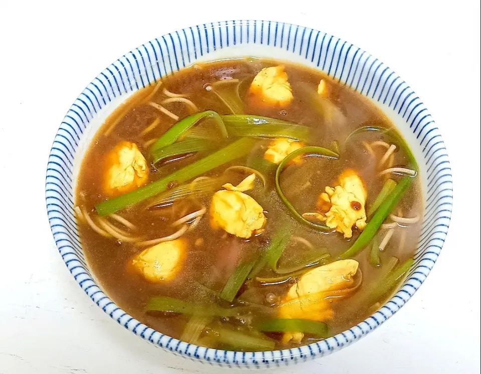 【神田まつや再現の味！出汁と香りが効いてる🎯】お蕎麦屋さんのカレーそば🤤|Falco*さん