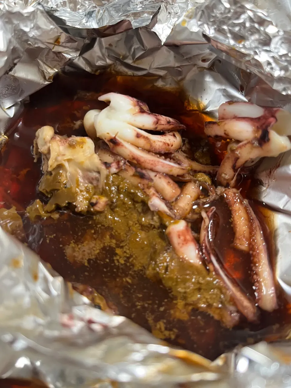 イカゲソとワタのホイル焼き|さんだーさん